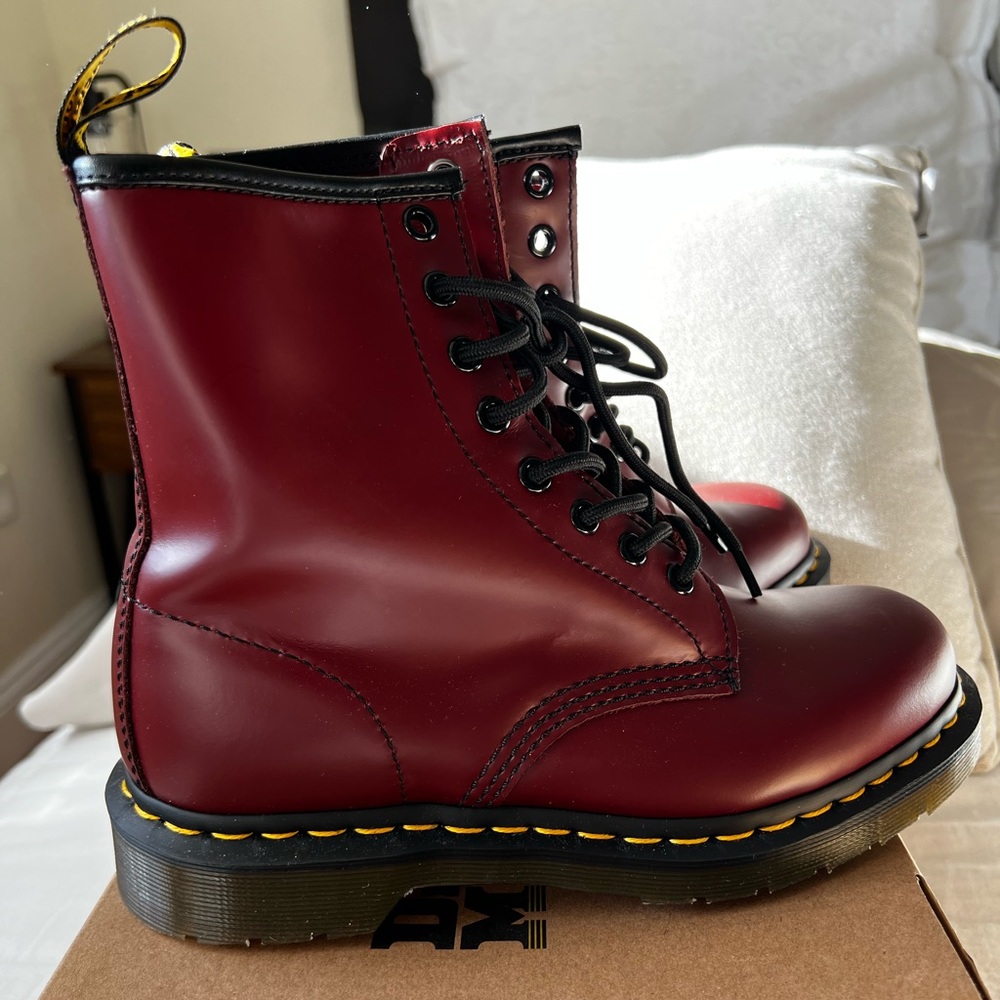 Dr Marten  boots almost NEW